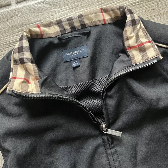 Burberry Womens Golf Vest - Black Full Zip - Size X-Small - 100% authentic - Picture 2 of 10